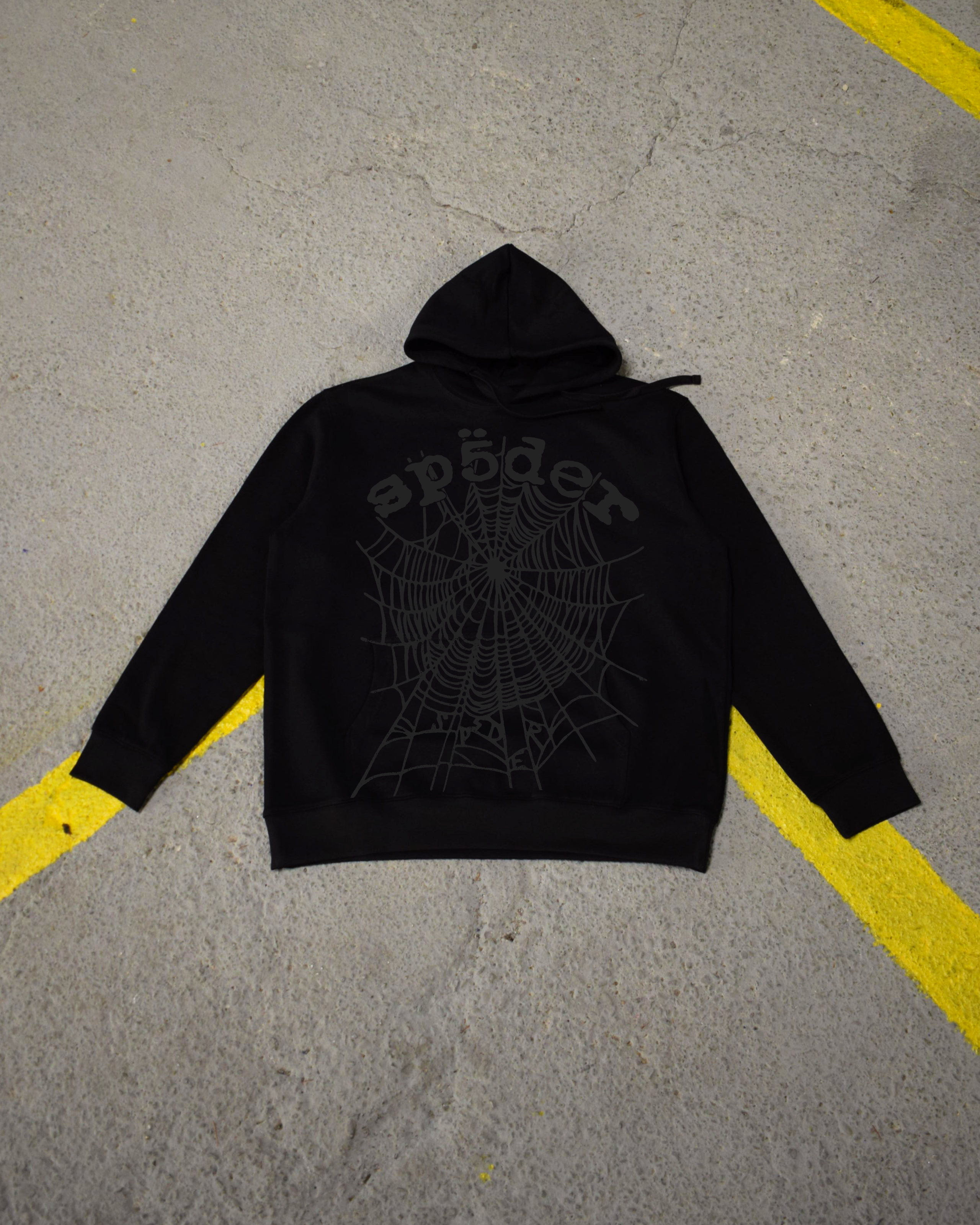 SPIDER BLACK ON BLACK